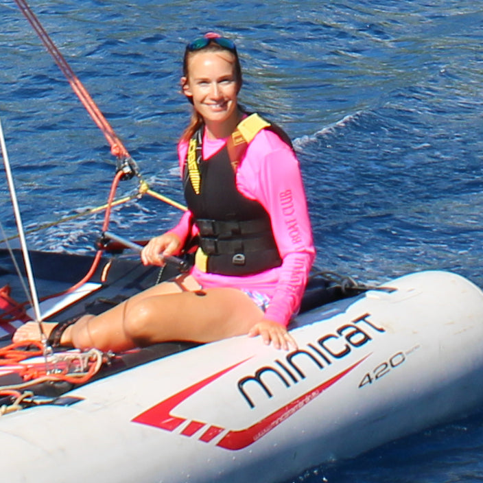 Laura Dekker, MiniCat Ambassador sailing her custom made MiniCat-testimonial photo